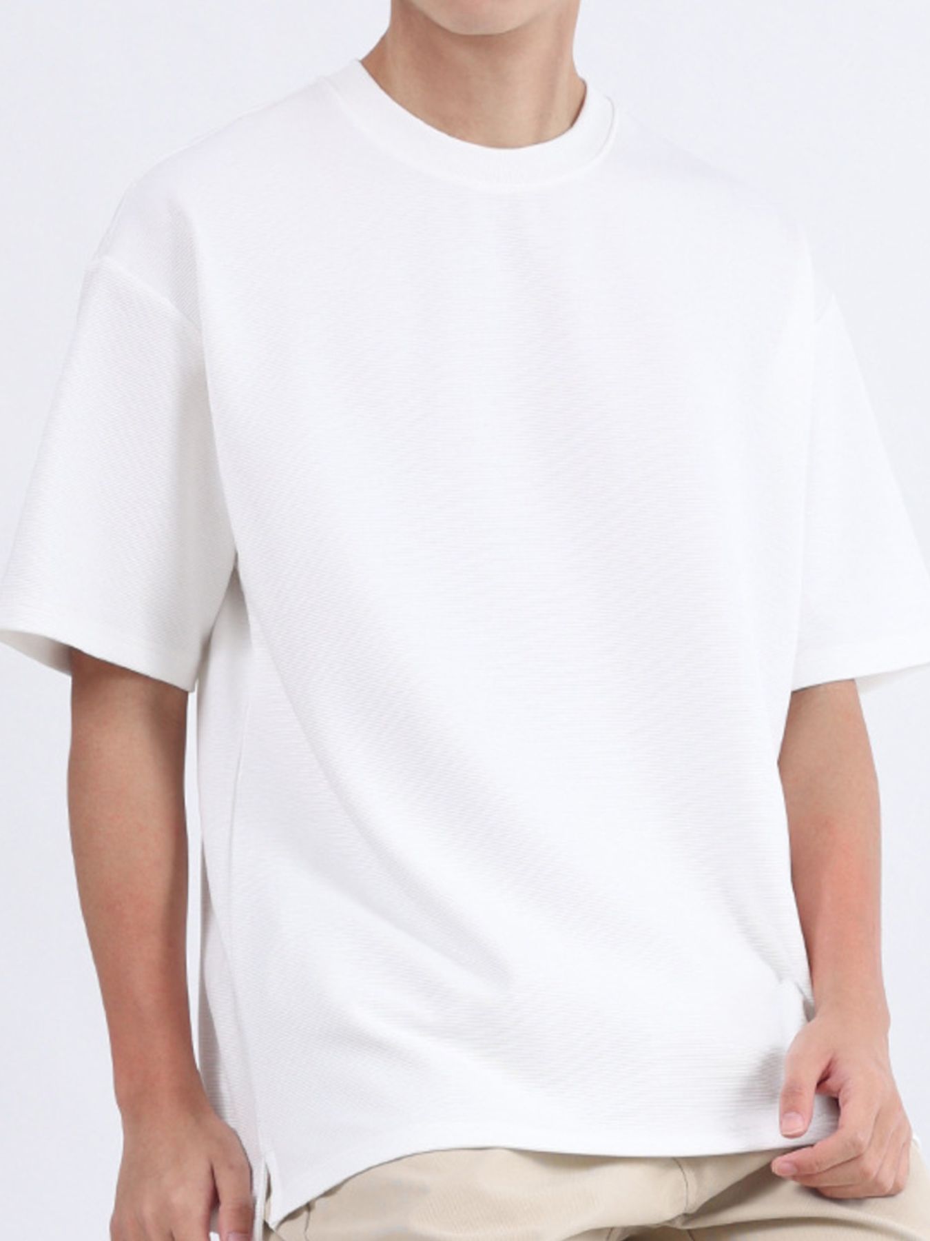 Men's Plus Size Solid Color Round Neck T-Shirt - Image 3